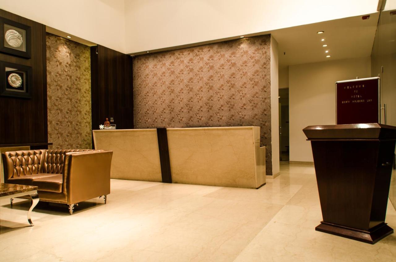 Hotel Lxia Hinjewadi - Indian Nationals Only Pimpri-Chinchwad Ngoại thất bức ảnh